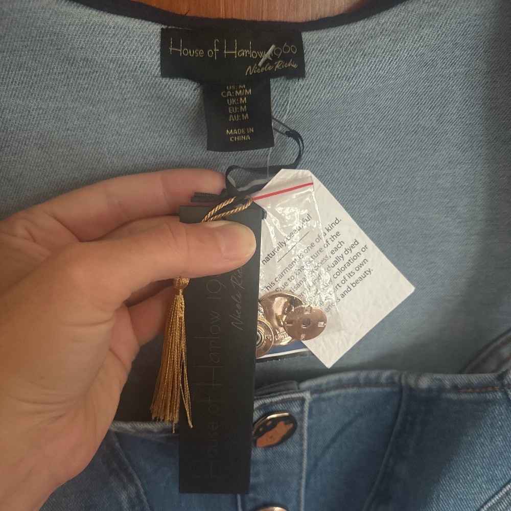 NWT House of Harlow 1960 Light Blue Denim Top - Picture 2 of 5